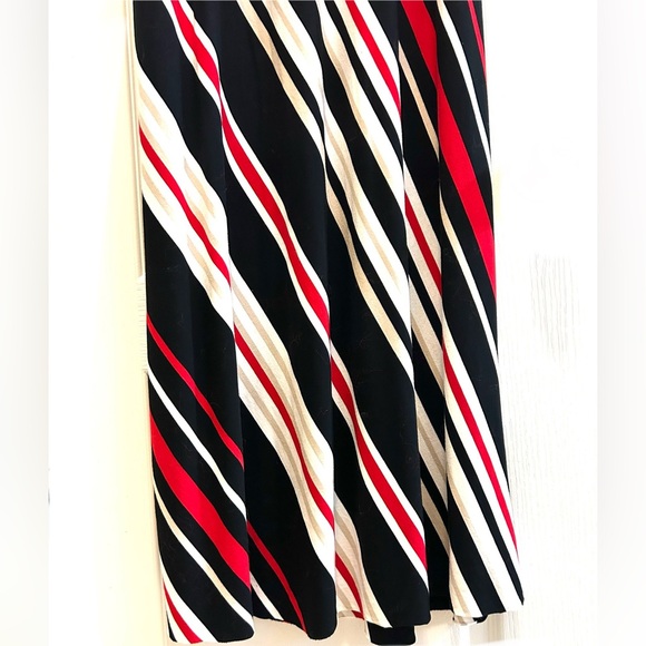 ❣️White House Black Market Black and Red Sleeveless Striped Wrap Maxi Dress - Picture 9 of 11